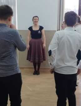 Frumusețea dansului popular maghiar